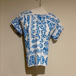 Ann Taylor White and Blue Patterned Blouse